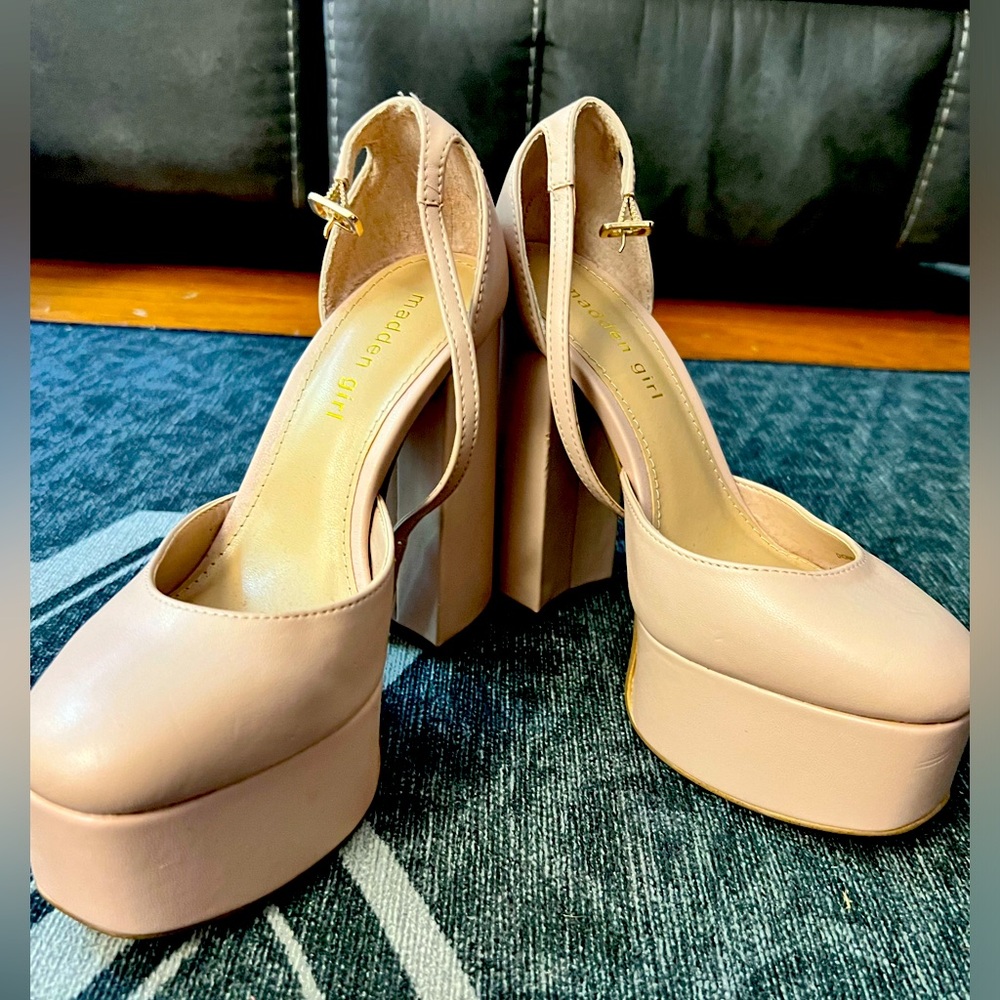 Madden Girl Dion brush platform heels - size 5 - worn once!
